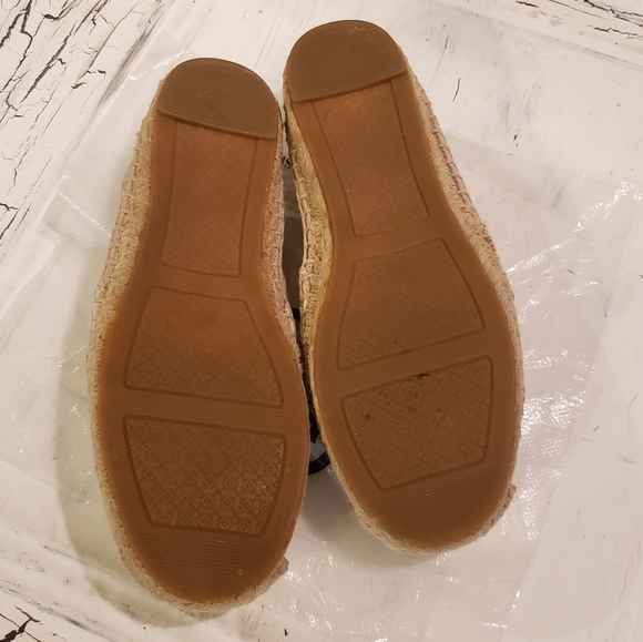 Tory Burch Logo Espadrilles 214 - Picture 9 of 15